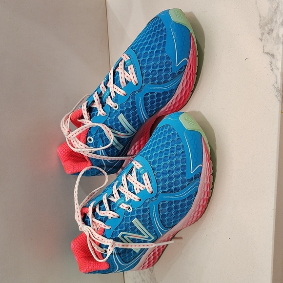 New Balance Womens Fresh Foam 980 Blue Running Shoes Sneakers Size 8 - Picture 2 of 9